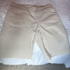 Like new Jag jeans Bermuda shorts size 12 Classic Fit Khaki/stone.  Rarely worn.